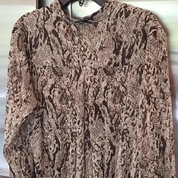 💕VERONICA M Smocked Waist Long Sleeve Mini Dress - Picture 7 of 9